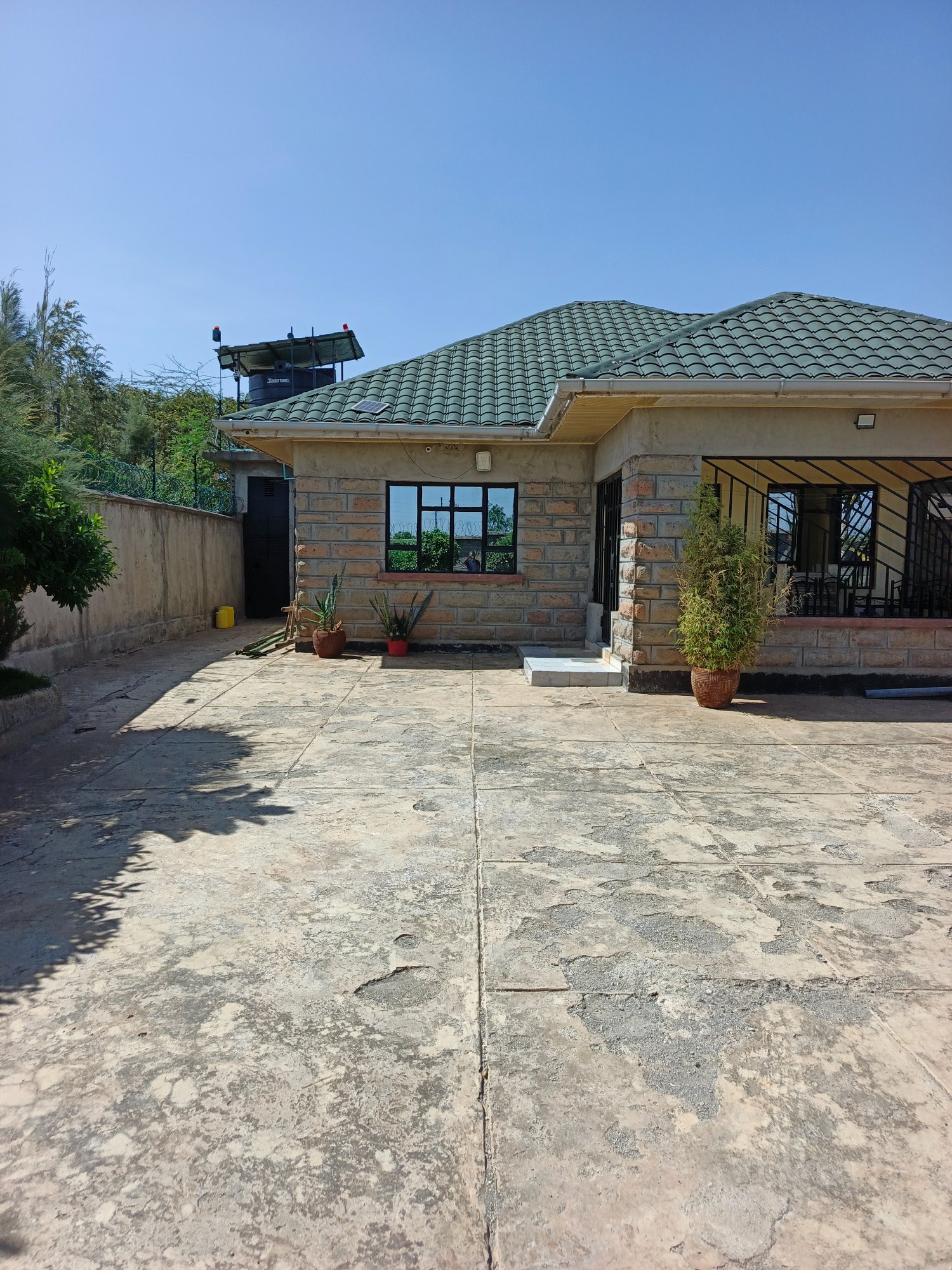 Modern Home Mutungoni